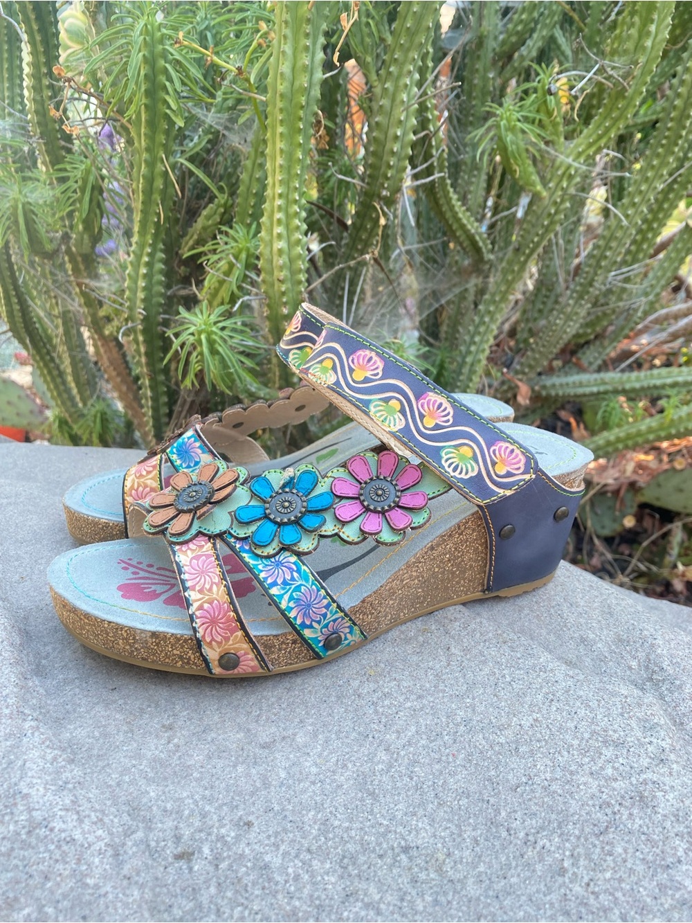 L'artiste Spring Step Floral Embellished Sandals - Picture 6 of 16